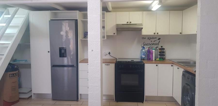 To Let 2 Bedroom Property for Rent in Table View Western Cape